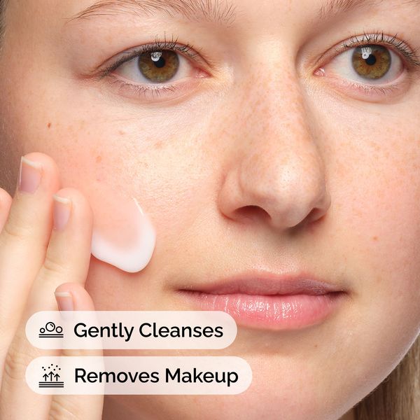 Remove Makeup & Refresh Skin with Glycolipid Cream Cleanser - Image 2